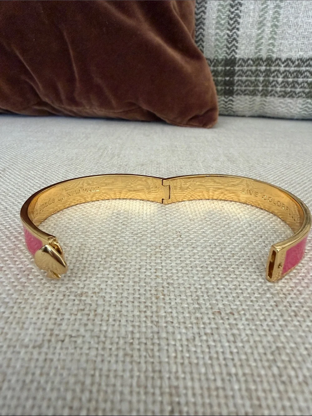 Kate Spade NWOT Gold Tone Pink Enamel Heart Hinged Bangle Bracelet - Picture 6 of 8